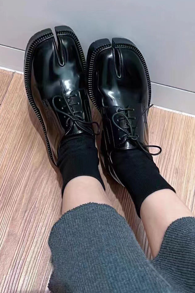 MM6-style Tabi Lace-up Shoes
