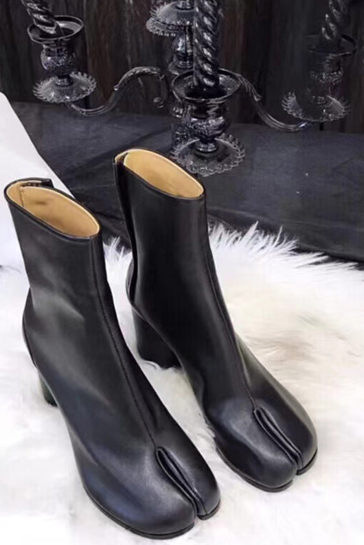 MM6-style Tabi Leather Heel Ankle Boots
