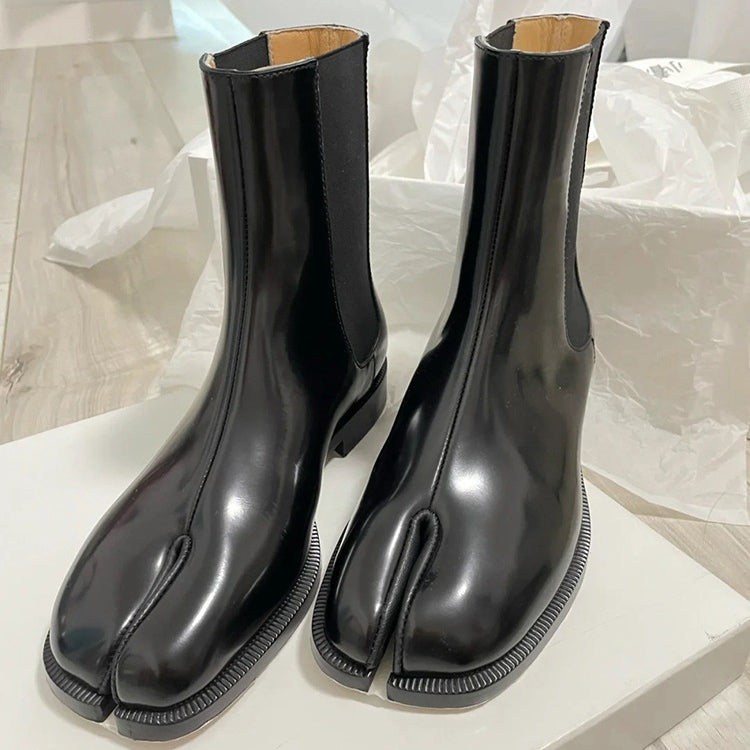 MM6-style Tabi Chelsea Boots