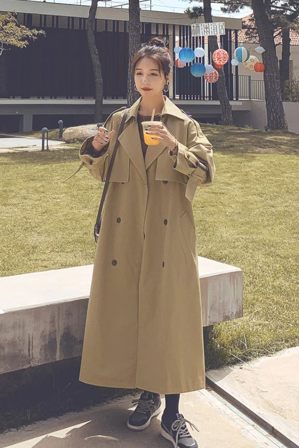 Classic Double-breasted Trench Coat in Khaki