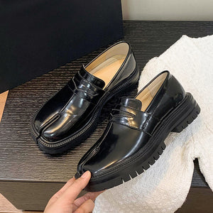 MM6-style Tabi County Loafers