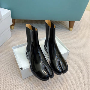 MM6-style Tabi Chelsea Boots